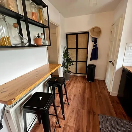 Townhouse Near City Centre Hébergement de vacances *